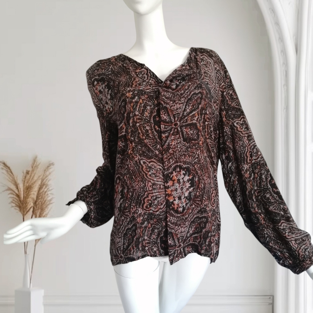 Chic Women's Paisley Blouse in Black and Brown